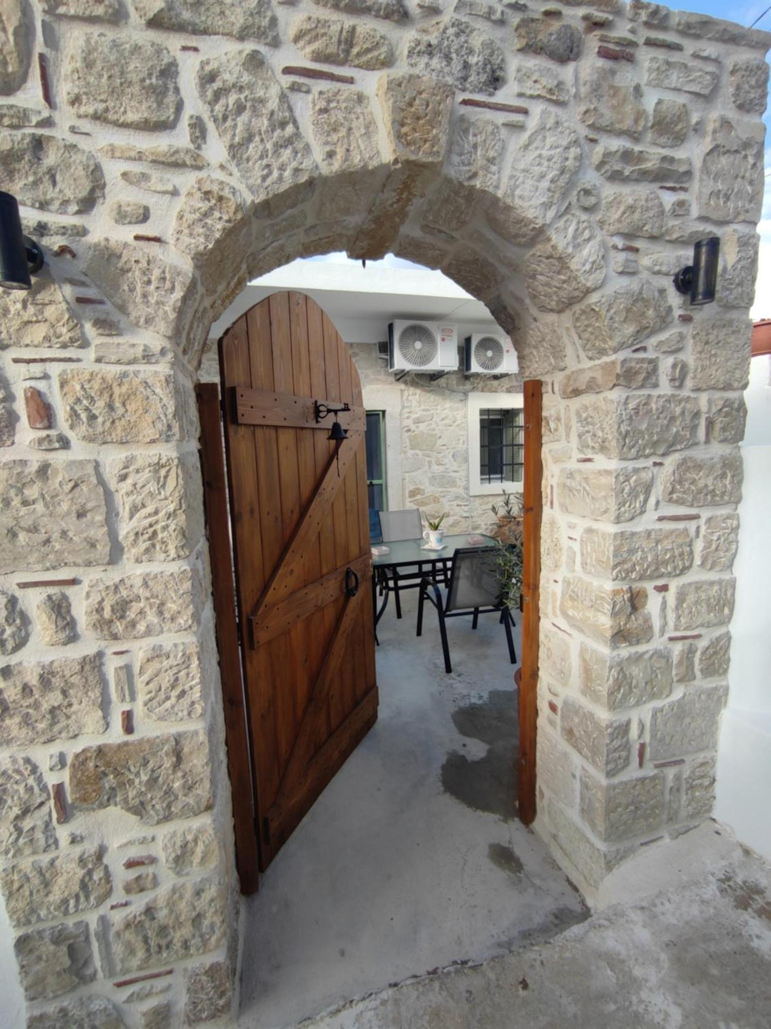 La Maison D Aspasia Kamilari Exterior foto