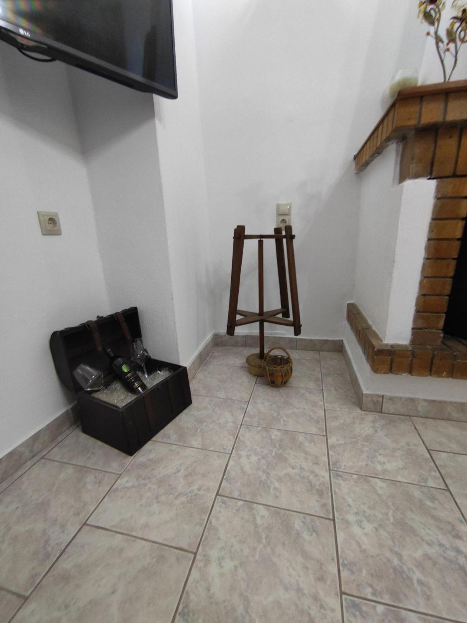 La Maison D Aspasia Kamilari Exterior foto